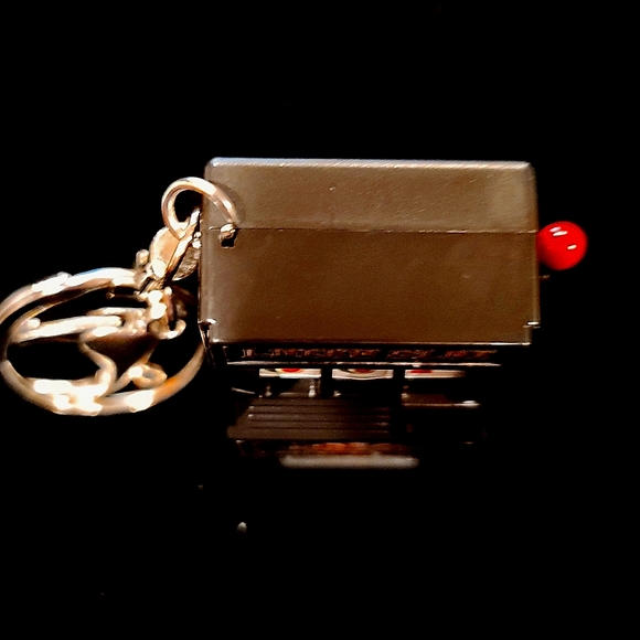 🎰 777 Keychain/Purse Charm - Picture 6 of 6